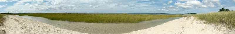 Rock Harbor Beach is another mid-cape beach on Cape Cod Bay that's perfect for families with small kids.